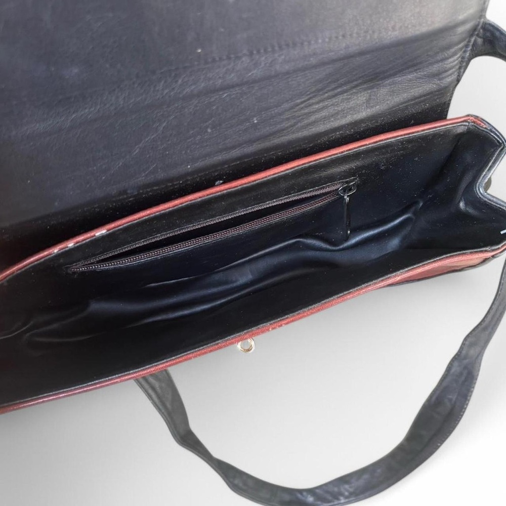 Elegant Vintage Brown Leather Shoulder Bag - Picture 6 of 7